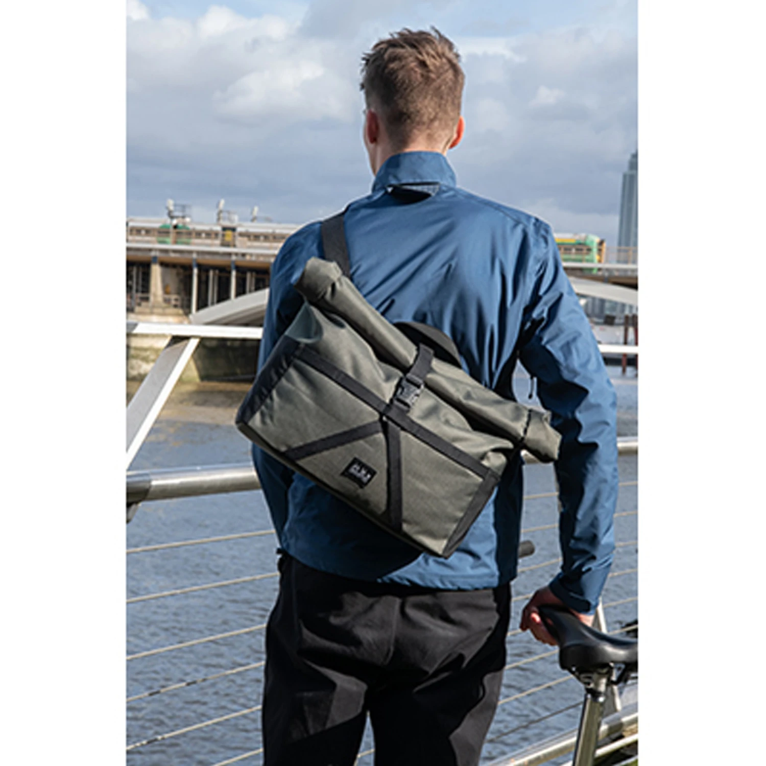 Brompton Borough Roll Top Bag Medium - Image 3