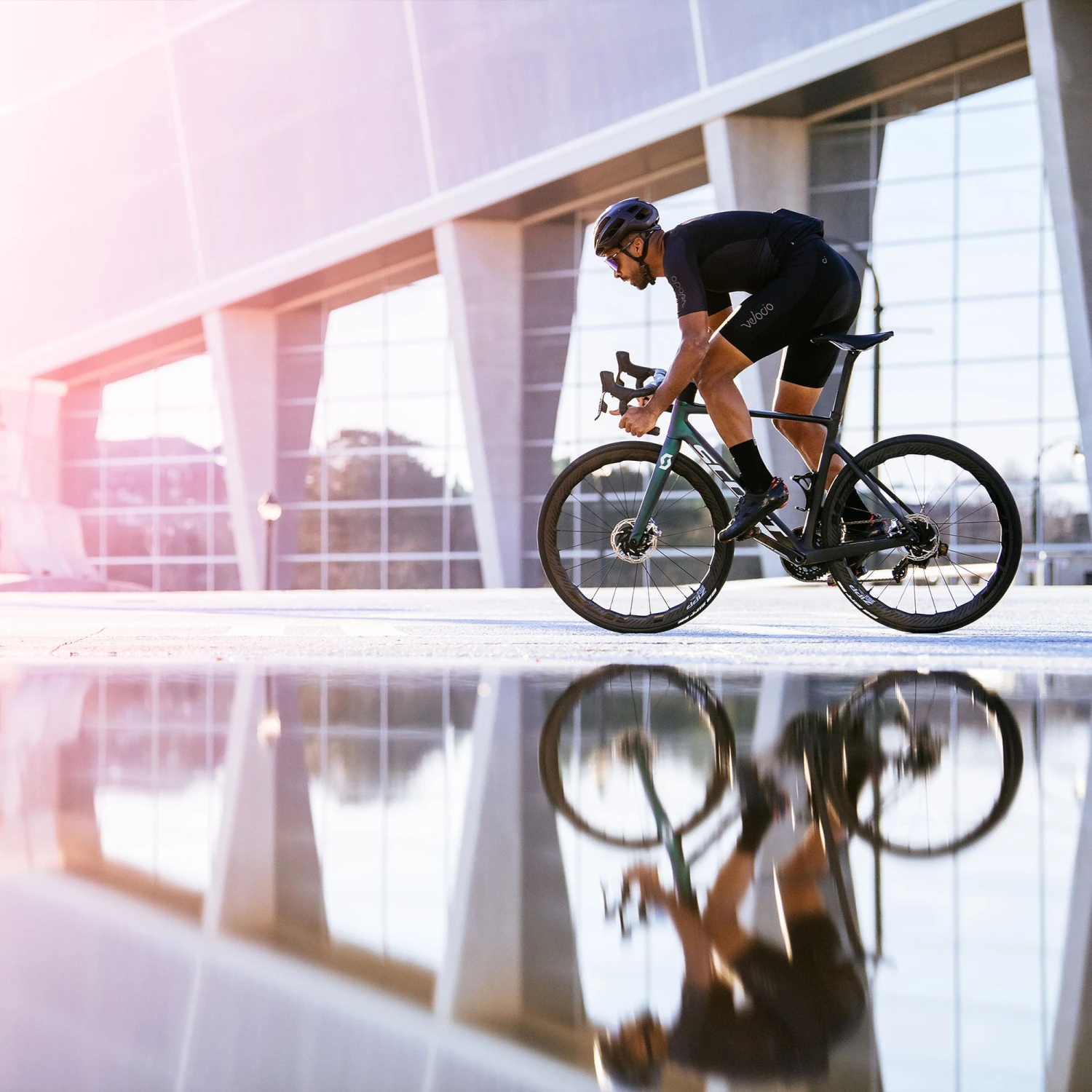 ZIPP 353 NSW Carbon Tubeless Disc Wheelset - Image 9